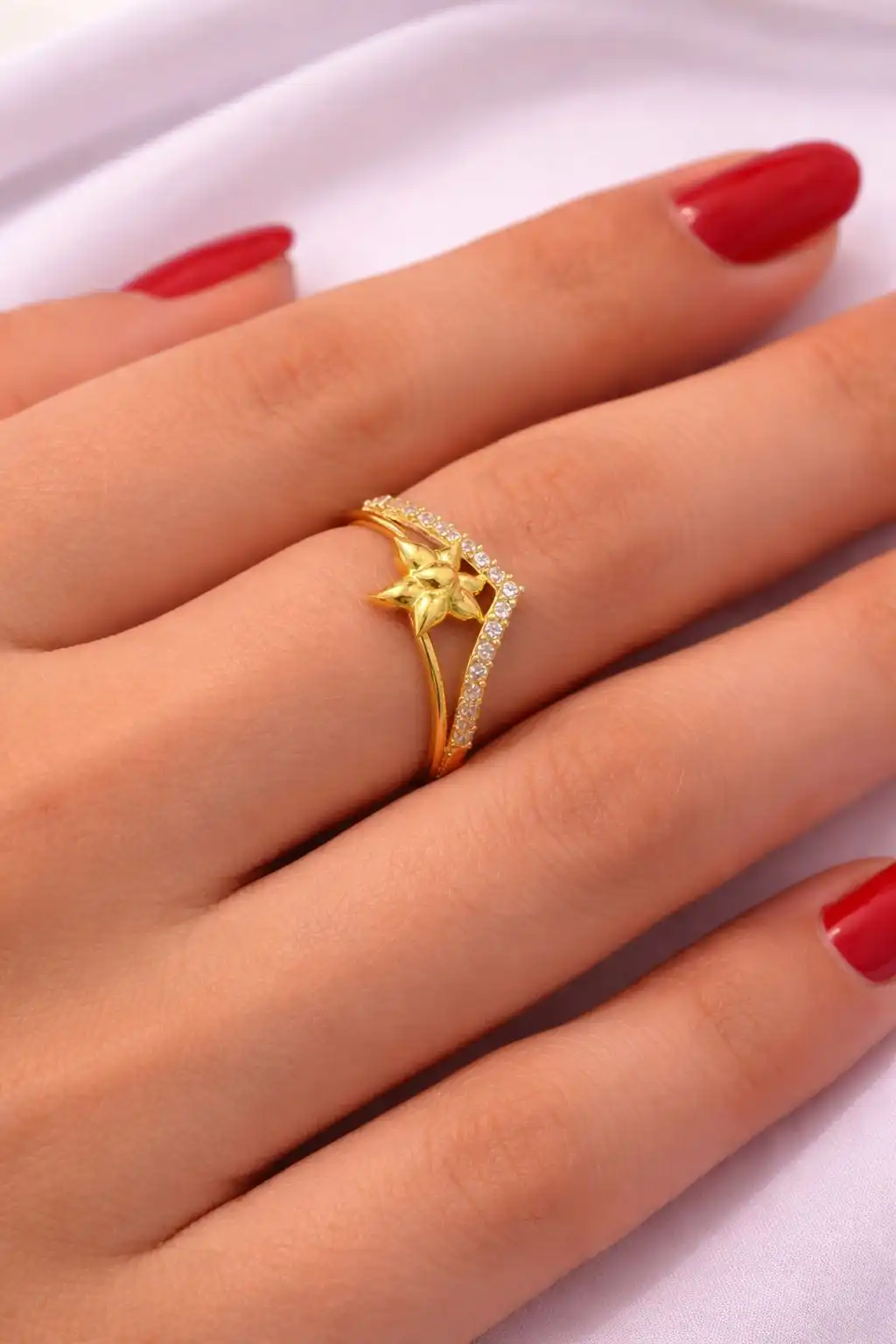 Golden Love Halo Ring 3