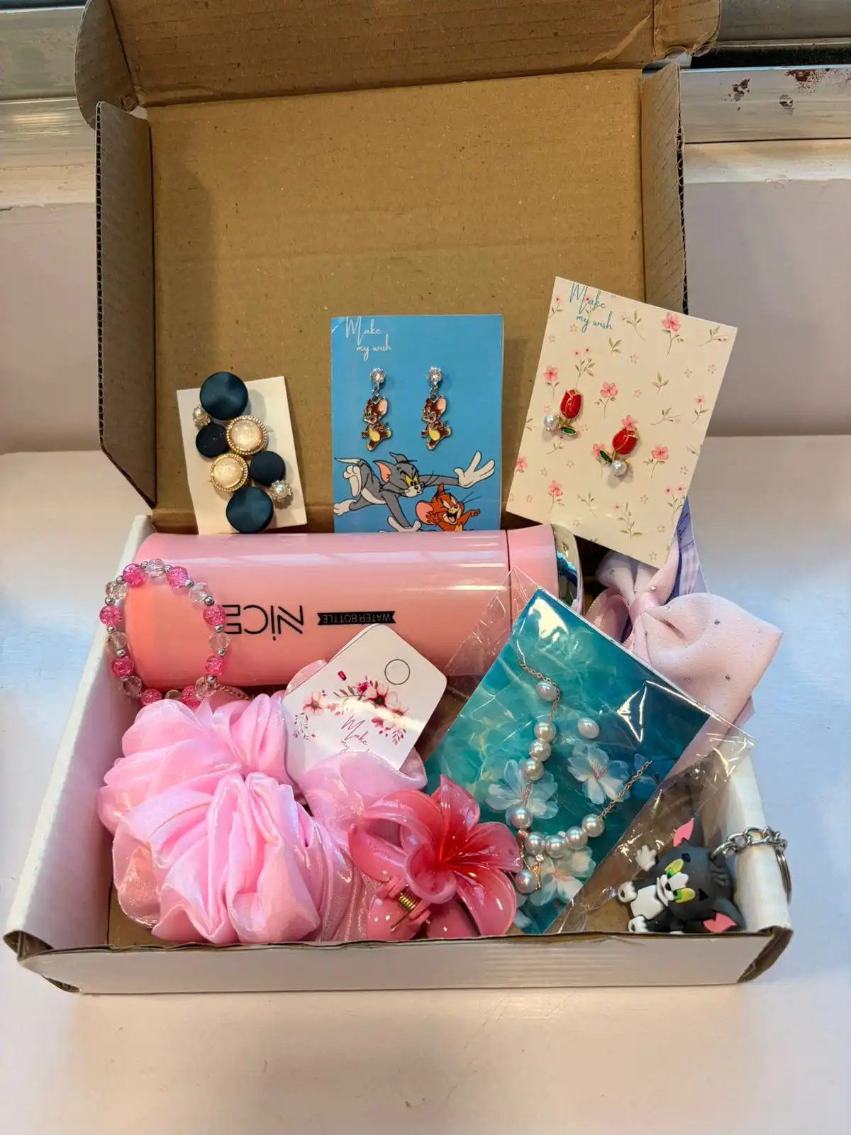 Pretty Picks Gift Box 🎀✨ 2