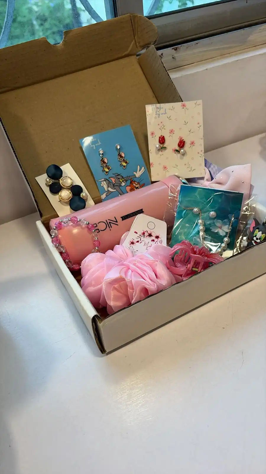 Pretty Picks Gift Box 🎀✨ 3