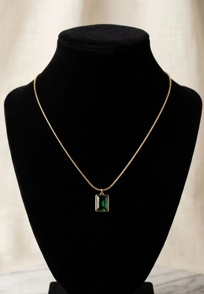 Anti Tarnish Stone Pendant 2