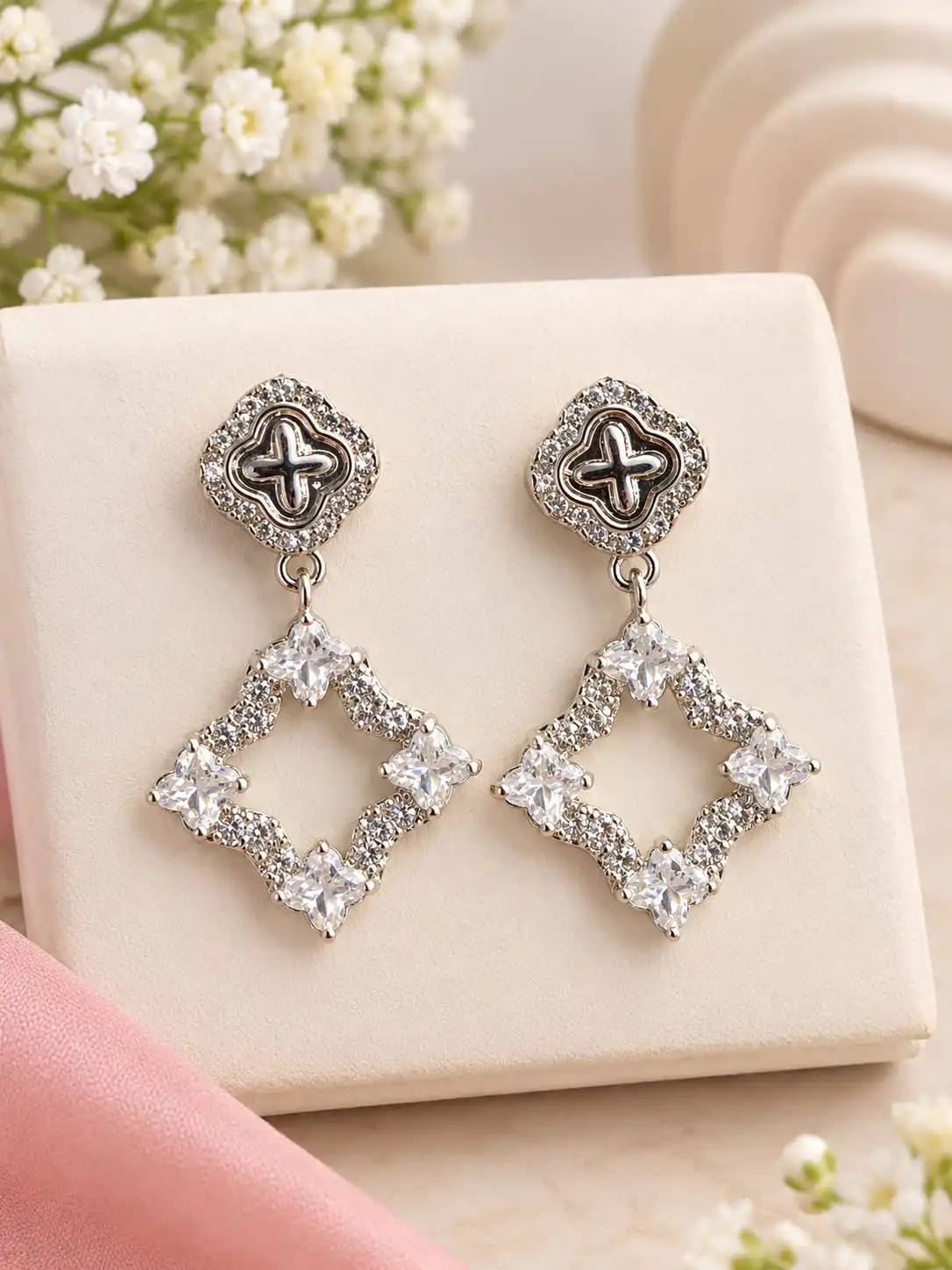 Gold Floral Clover Stud With White Stone . 2