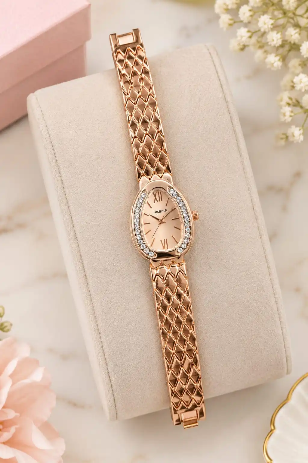 Anti-Tarnish Women's Rose Gold Embellished Analogue Watch . 1
