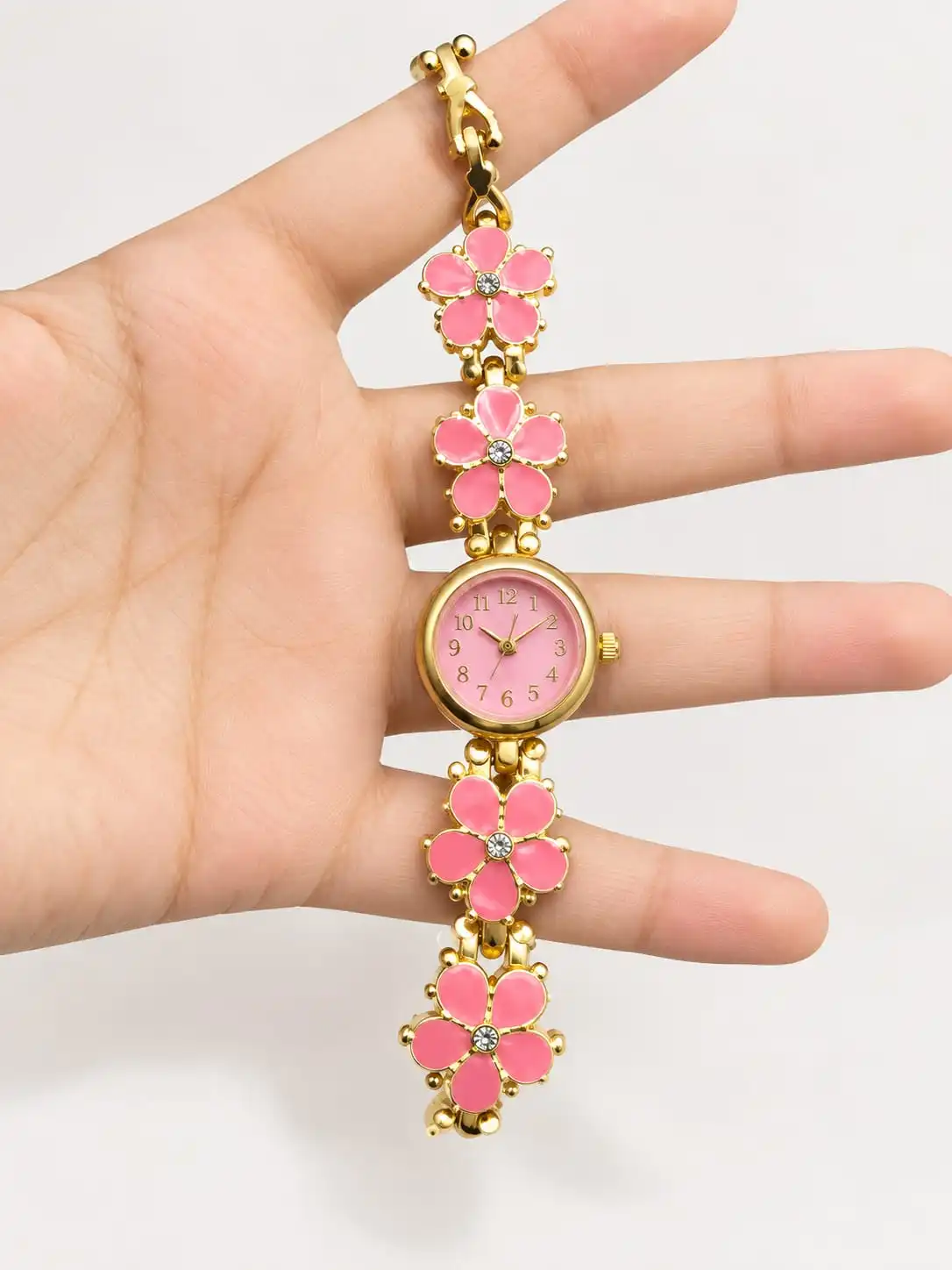 Anti-tarnish Golden Floral Bracelet Watch For Women. 2